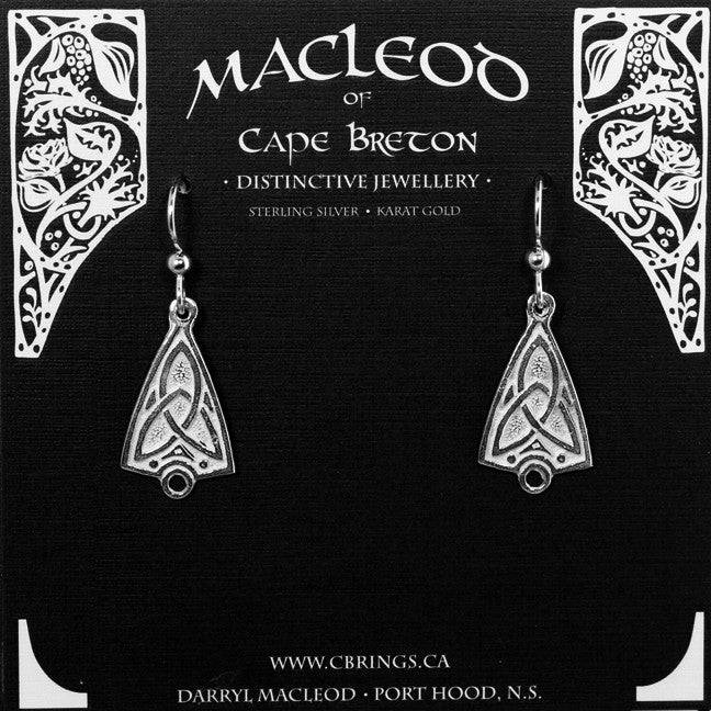 Celtic triangle long, small     E-103A