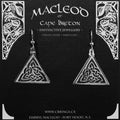 Celtic Triangle Bordered    E-104B