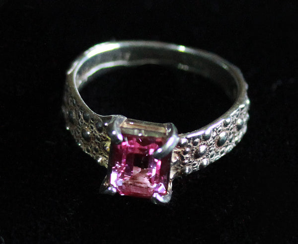 Sea Urchin Texture Ring with Pink Gemstone